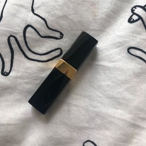 CHANEL Lipstick in “54 Boy”